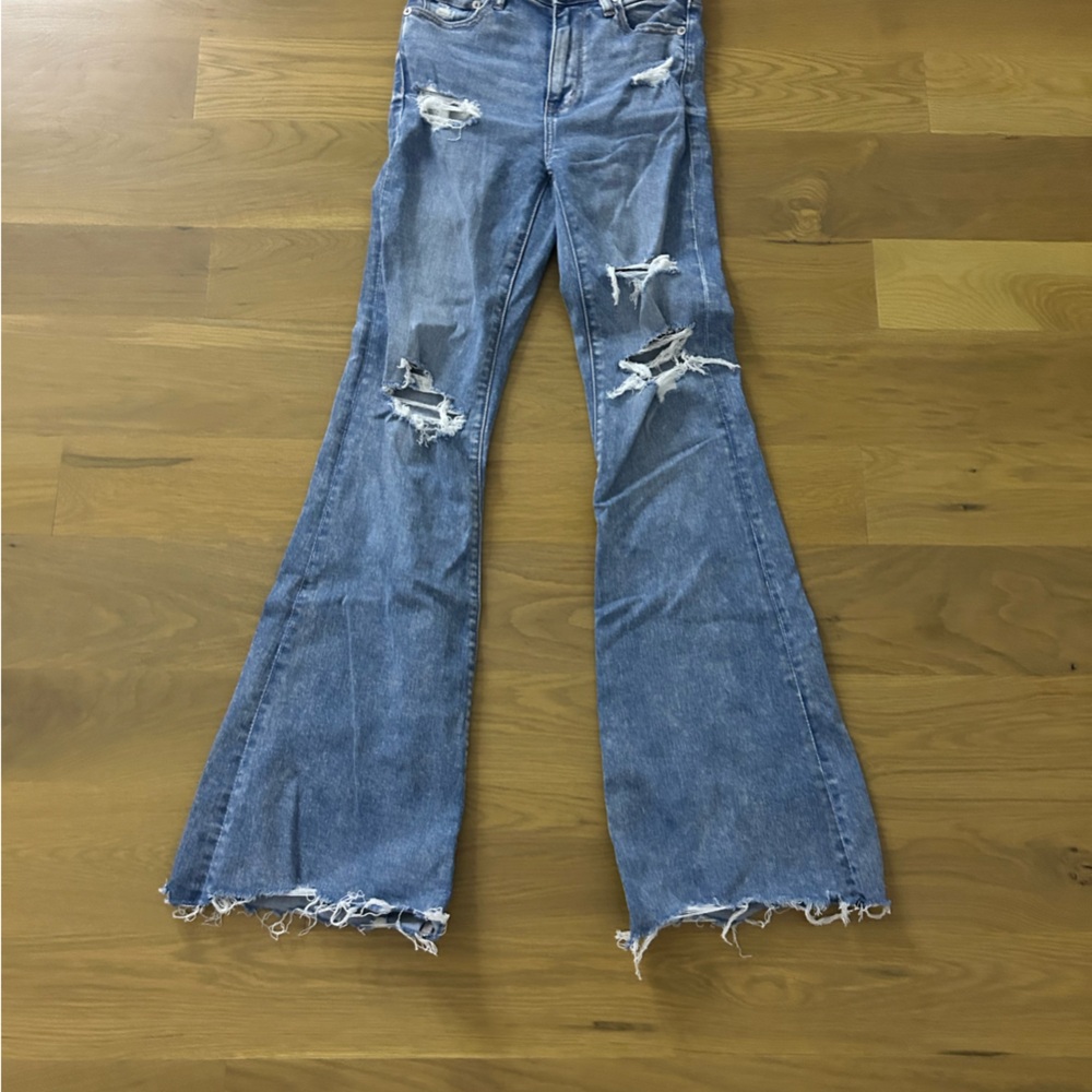 AMERICAN EAGLE Women's Distressed Blue Jeans